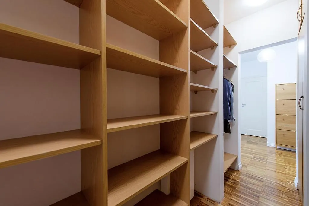 Apartment Powisle With Garage Varsovia Polonia